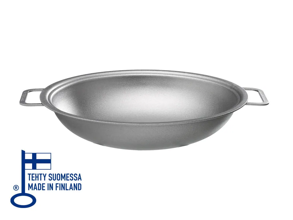 Muurikka Wok suojapussissa