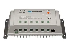 Lataussäädin Victron BlueSolar PWM-Pro 20A 12/24V